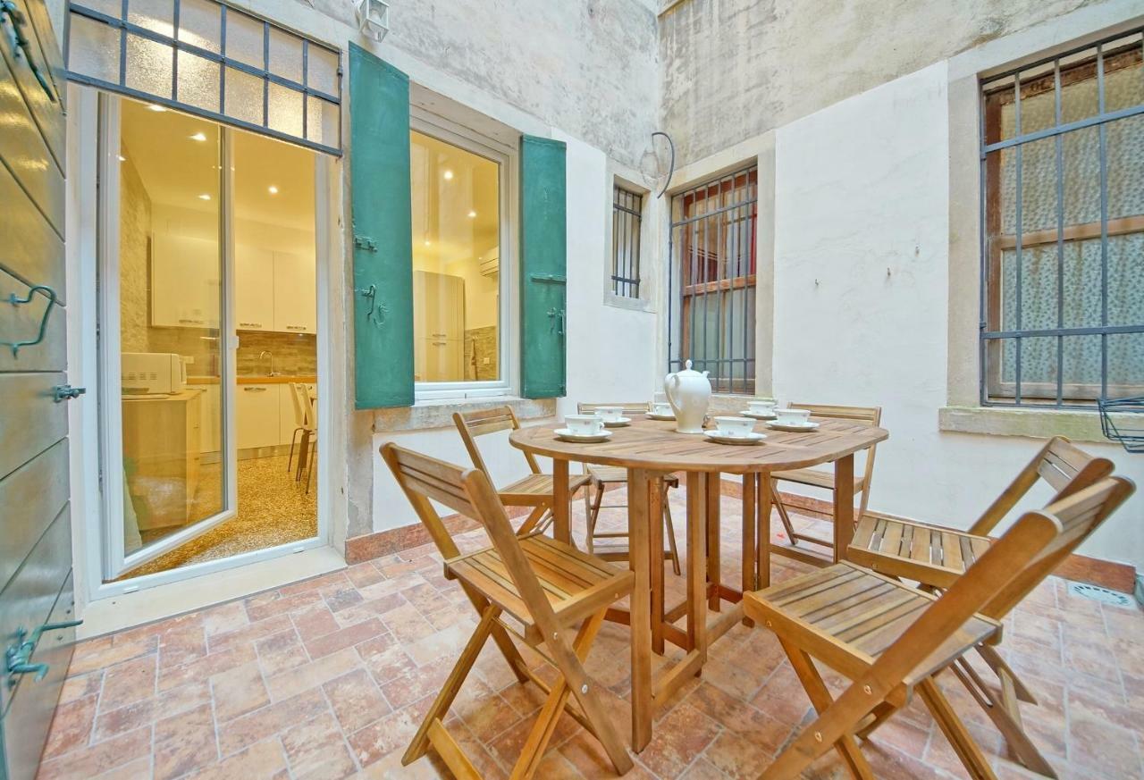 Dolcevita Apartments N 373 Venesia Bagian luar foto